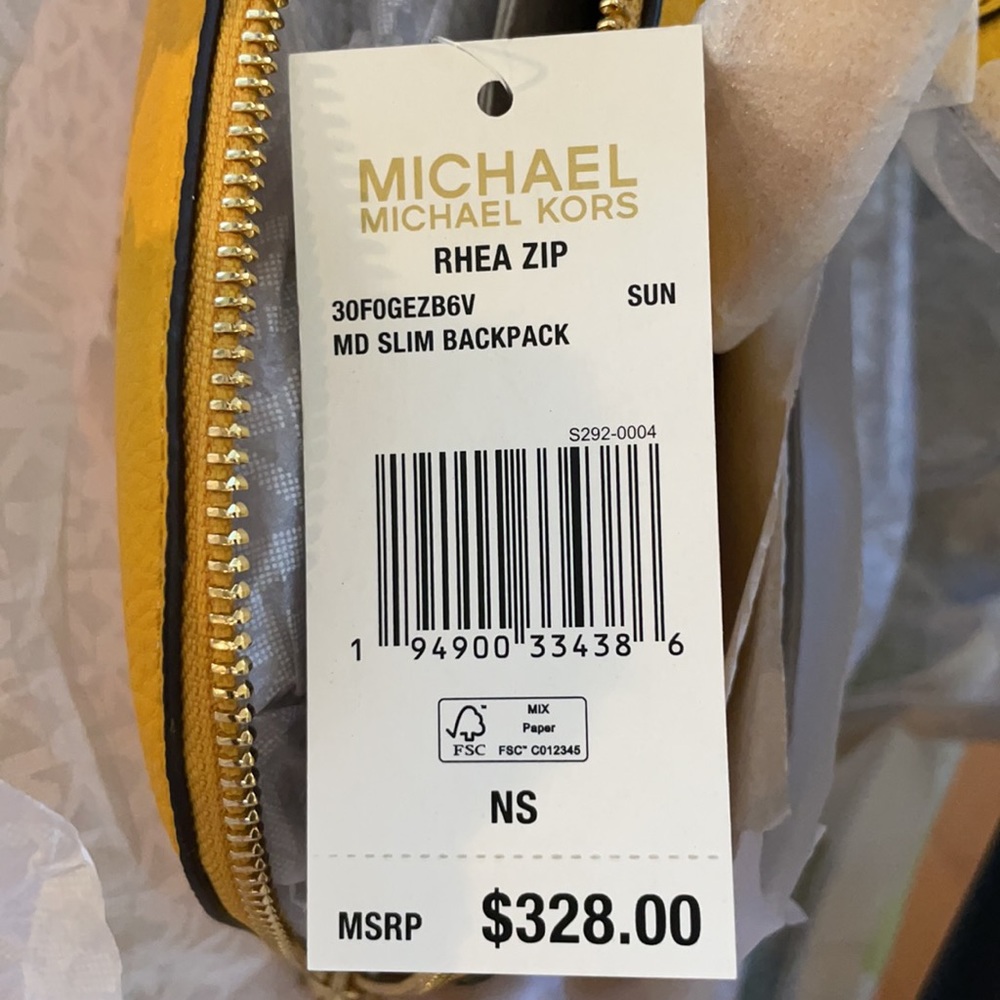 Rhea Medium Pebbled Back Retail Value $298 - Picture 6 of 6